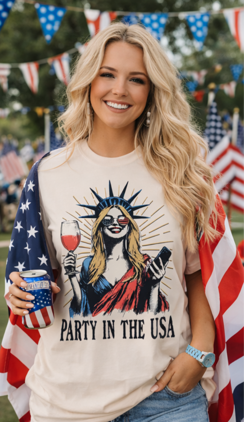 Party In The USA Graphic Tee | Patriotic Statue of Liberty Shirt | 4th of July Boutique T-Shirt | Trendy America Graphic Tee | Unisex Oversized Fit