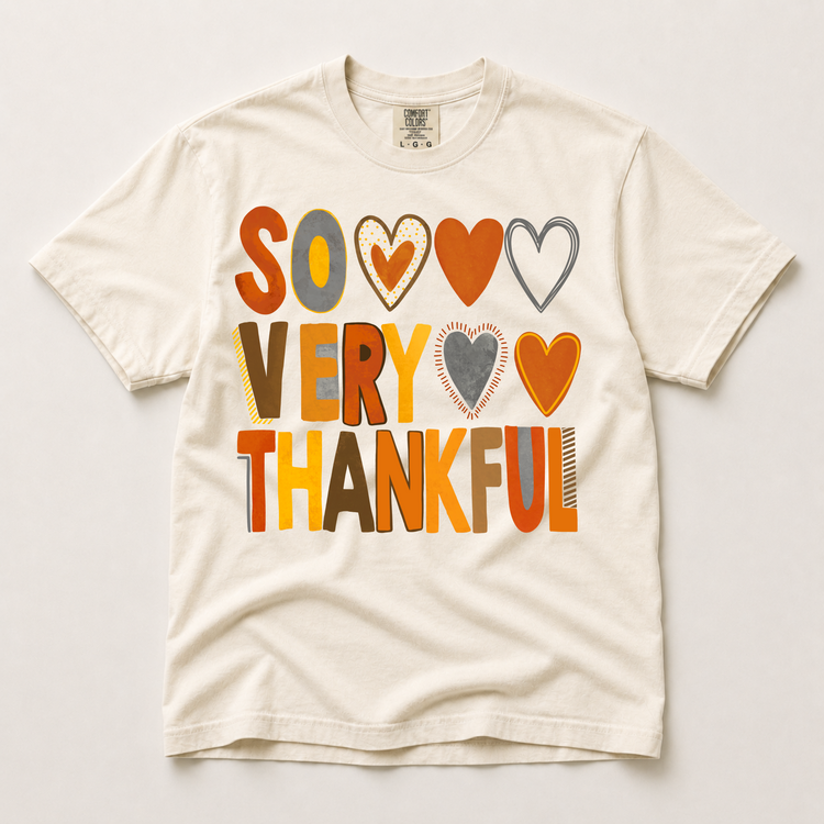 So Very Thankful Graphic T-Shirt, Retro Thanksgiving Hearts Tee